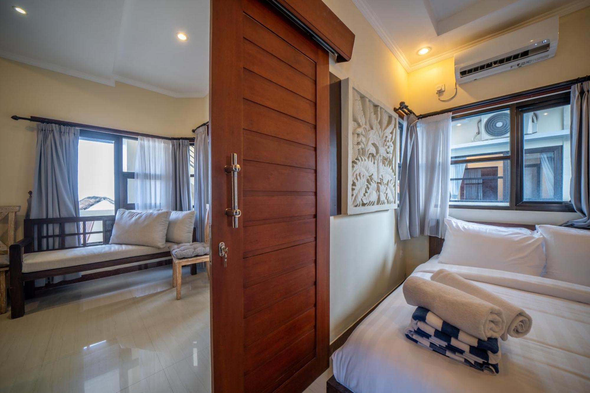 Padma Lodge Legian 塞米亚克 客房 照片